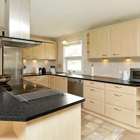 Five-bedroom Holiday In 4 بيت للعطل *
