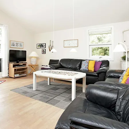 Five-bedroom Holiday In 4 بيت للعطل *