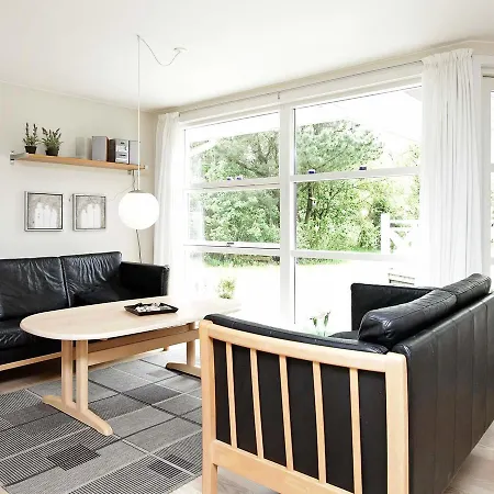 بيت للعطل Five-bedroom Holiday In 4