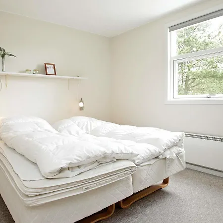 بيت للعطل Five-bedroom Holiday In 4 Blåvand