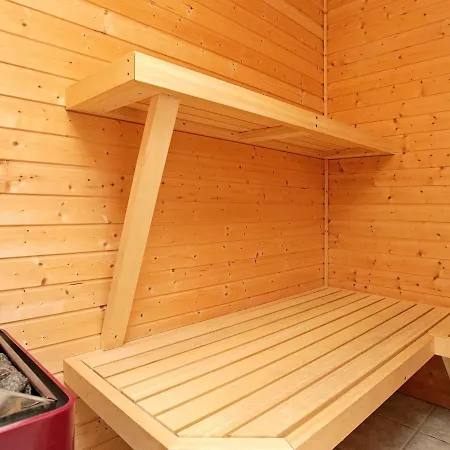 بيت للعطل Five-bedroom Holiday In 4